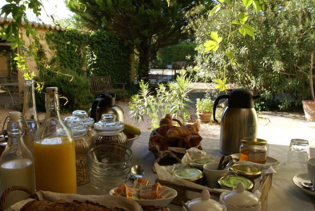 Cote Provence Hotel Le Thor Exterior photo